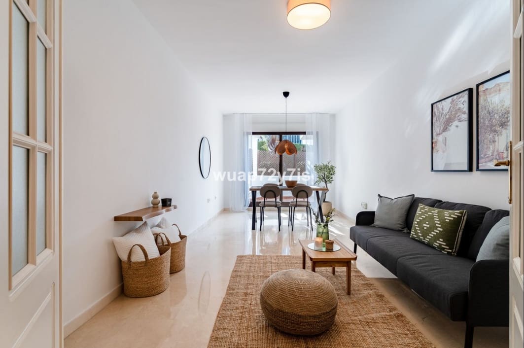 3 slaapkamer Appartement te koop in Costalita met zwembad - € 419.000 (Ref: 9797635)