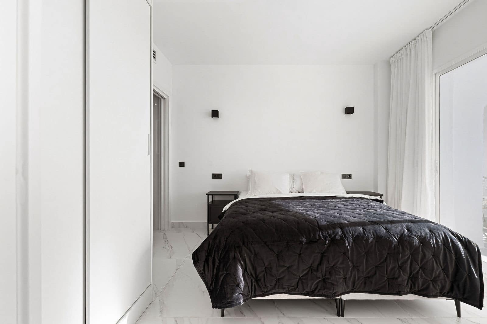 3 Zimmer Apartment zu verkaufen in Calahonda mit Pool Garage - 429.000 € (Ref: 9798098)