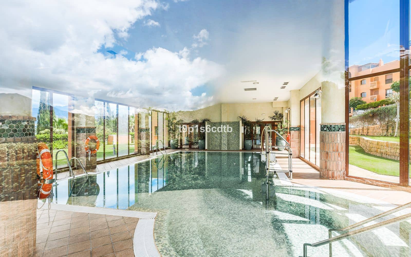 3 soverom Leilighet til salgs i Benahavis med svømmebasseng garasje - € 499 000 (Ref: 9798102)