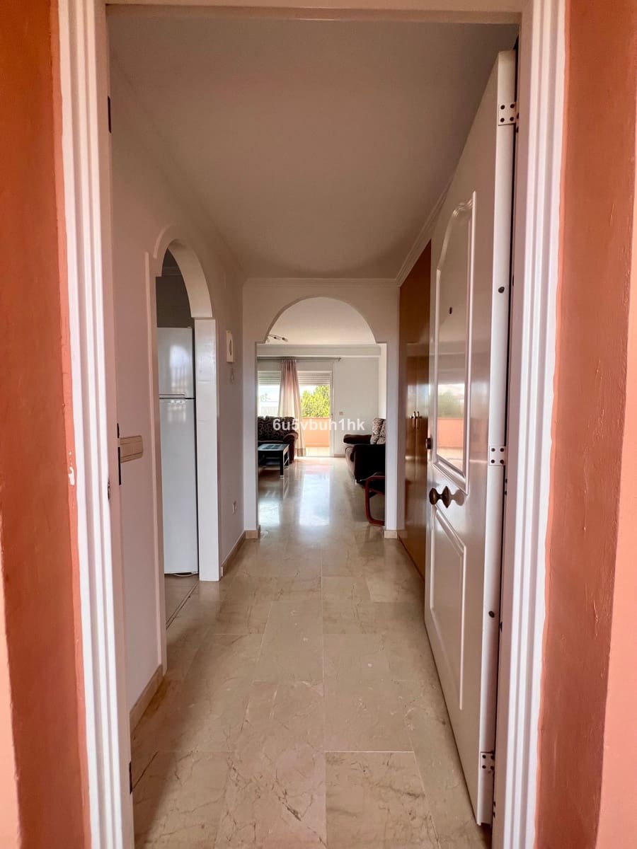 2 bedroom Apartment for sale in Riviera del Sol with pool - € 295,000 (Ref: 9798118)