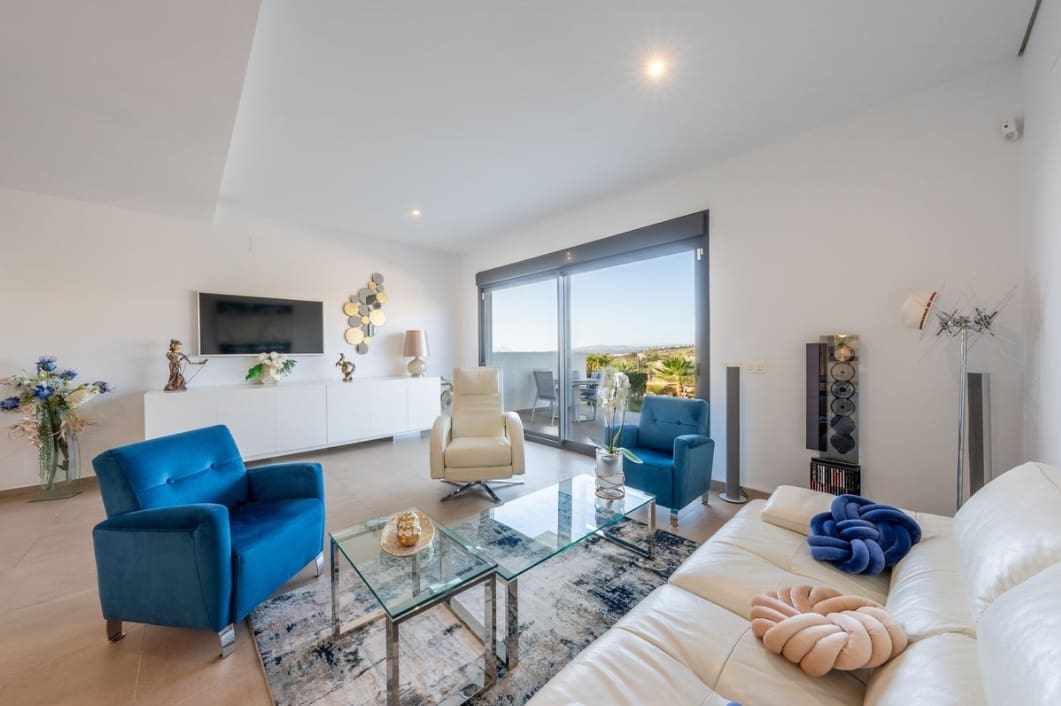 3 Zimmer Haus zu verkaufen in Manilva mit Pool - 465.000 € (Ref: 9798234)