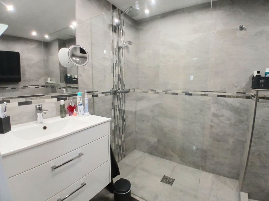 3 sypialnia Apartament na sprzedaż w Calahonda z basenem garażem - 495 000 € (Ref: 9798245)