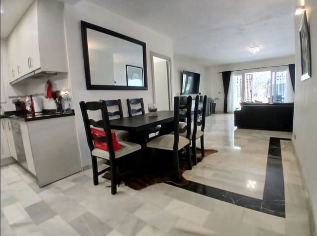 3 sypialnia Apartament na sprzedaż w Calahonda, Mijas z basenem garażem - 495 000 € (Ref: 9798245)