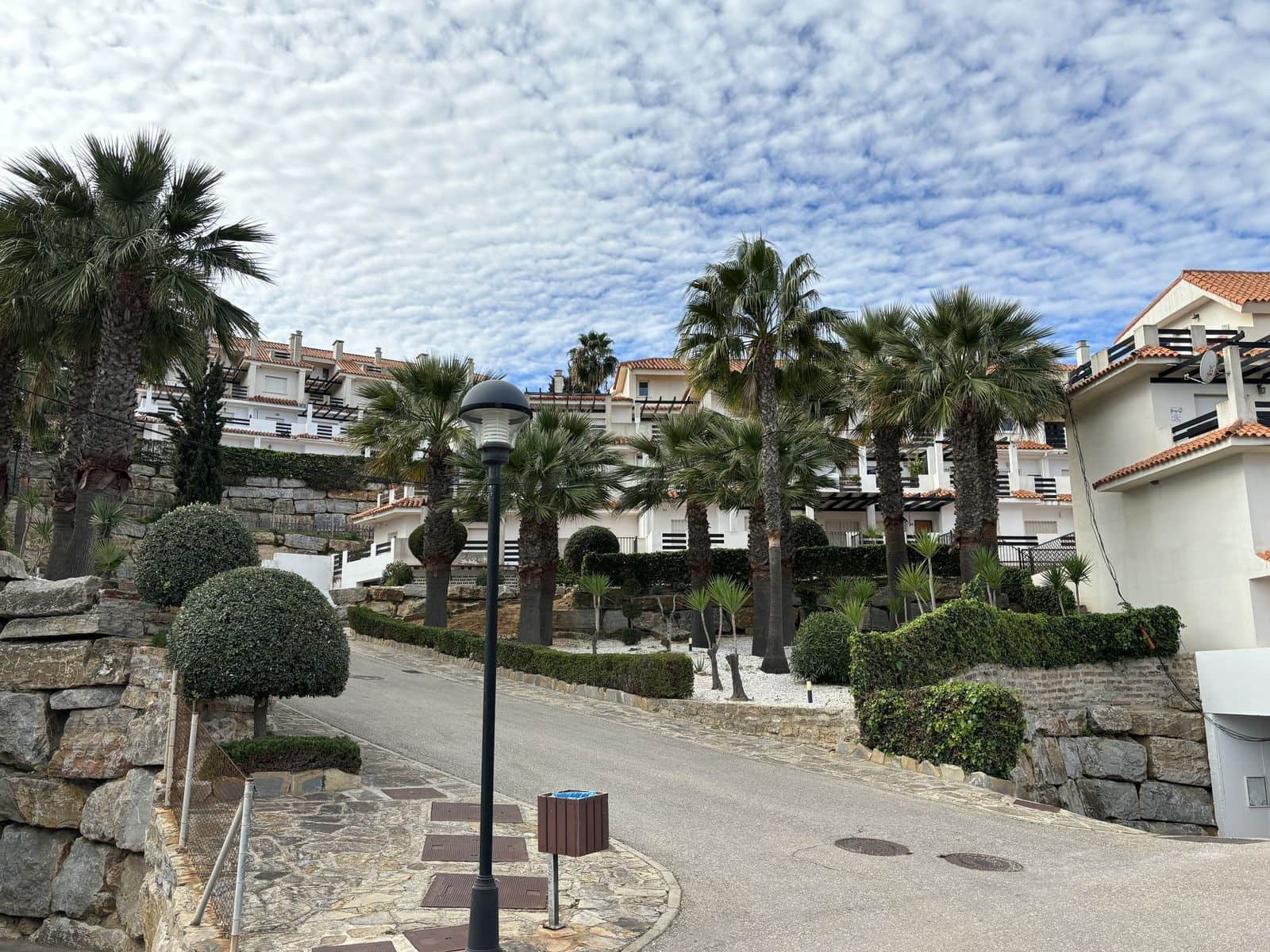 3 Zimmer Apartment zu verkaufen in La Duquesa / Puerto de la Duquesa mit Pool - 258.000 € (Ref: 9800008)