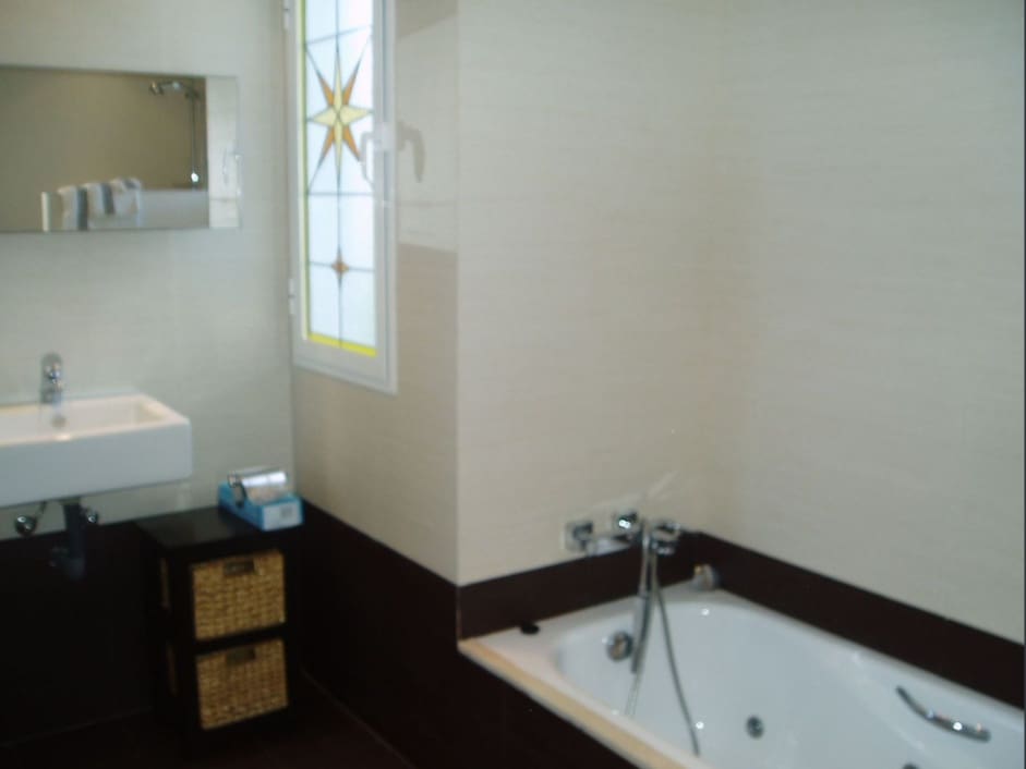 5 camera da letto Casa in vendita in Estepona con piscina - 435.000 € (Rif: 9800012)