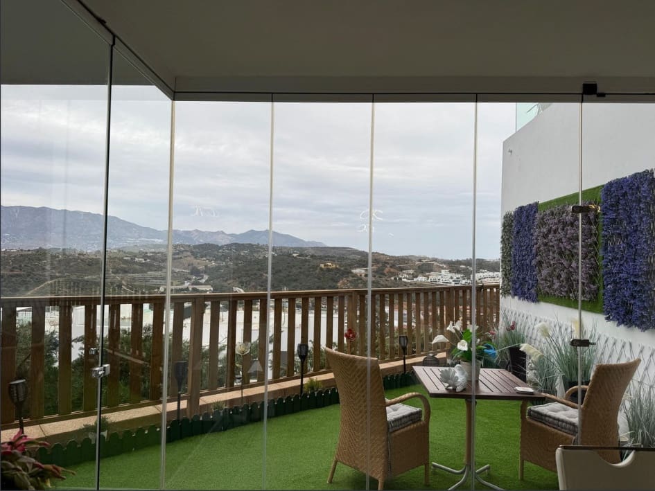 3 makuuhuone Huoneisto myytävänä paikassa La Cala de Mijas mukana uima-altaan - 499 000 € (Ref: 9800115)