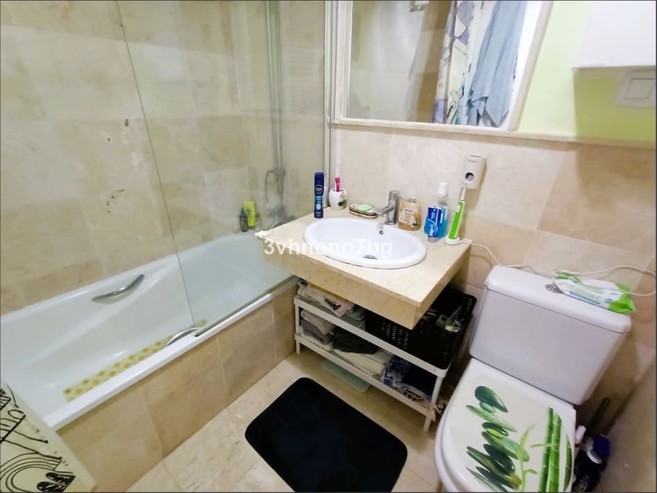 2 Zimmer Apartment zu verkaufen in La Duquesa / Puerto de la Duquesa mit Pool Garage - 315.000 € (Ref: 9800124)