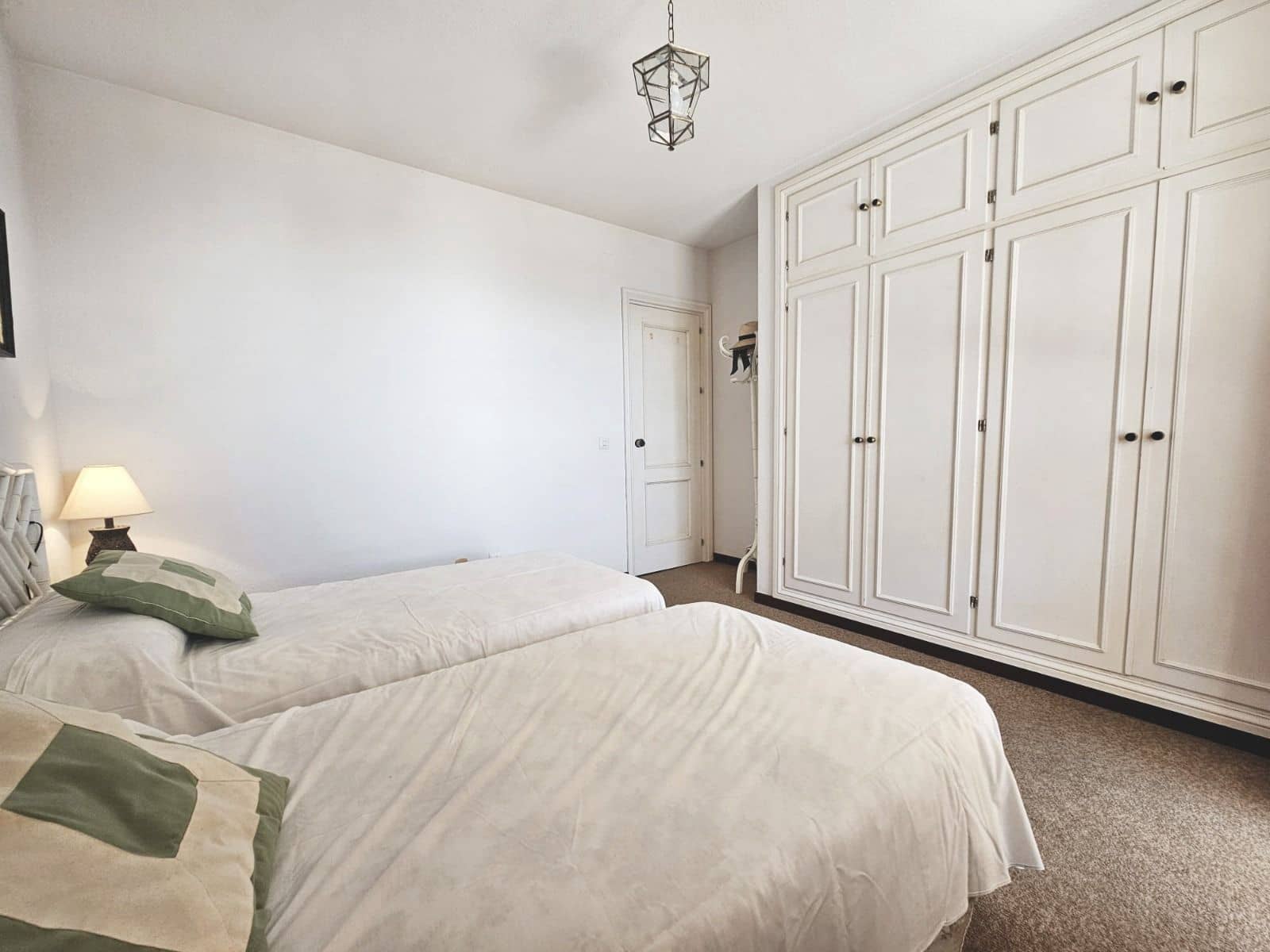 2 Zimmer Apartment zu verkaufen in Calahonda mit Pool - 430.000 € (Ref: 9800723)