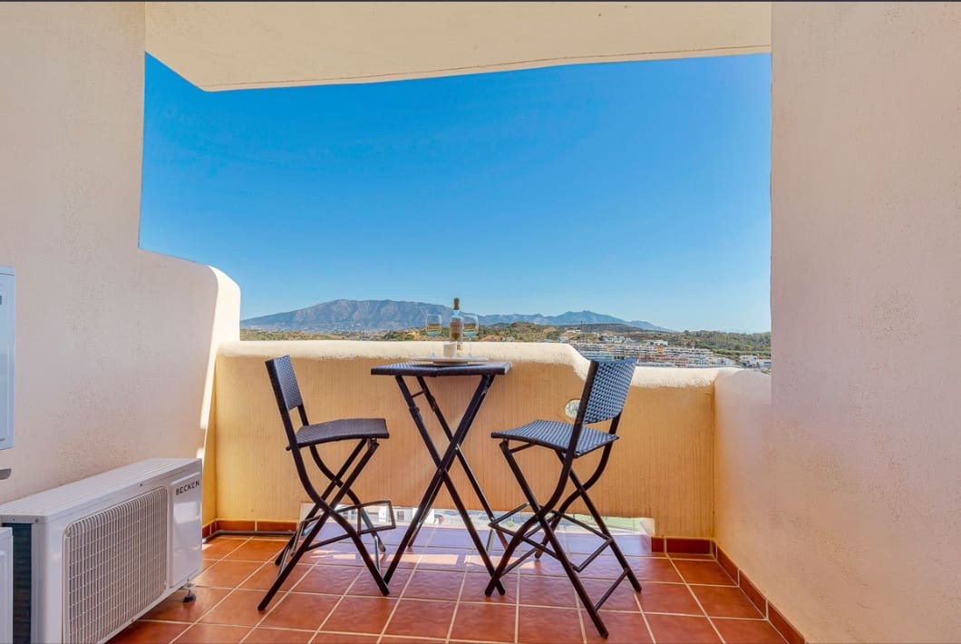 2 sypialnia Apartament na sprzedaż w La Cala de Mijas z basenem garażem - 369 000 € (Ref: 9800724)