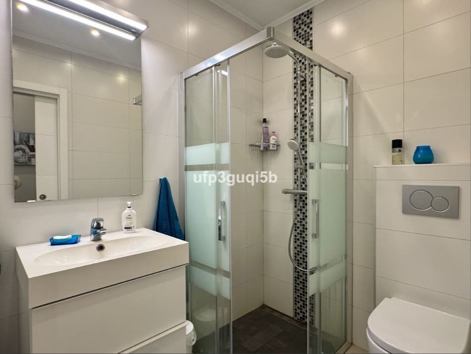 2 chambre Appartement à vendre à La Cala de Mijas avec piscine - 449 000 € (Ref: 9800726)