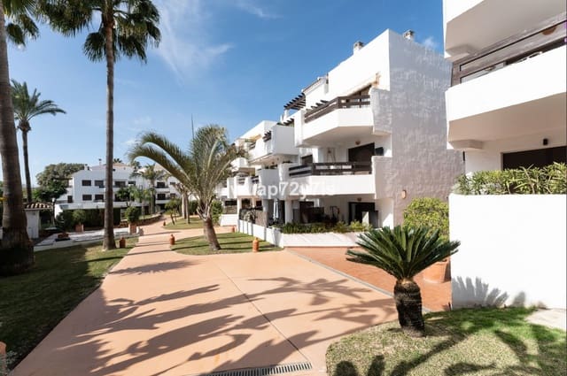 3 bedroom Apartment for sale in Costalita, Estepona with pool - € 419,000 (Ref: 9800736)