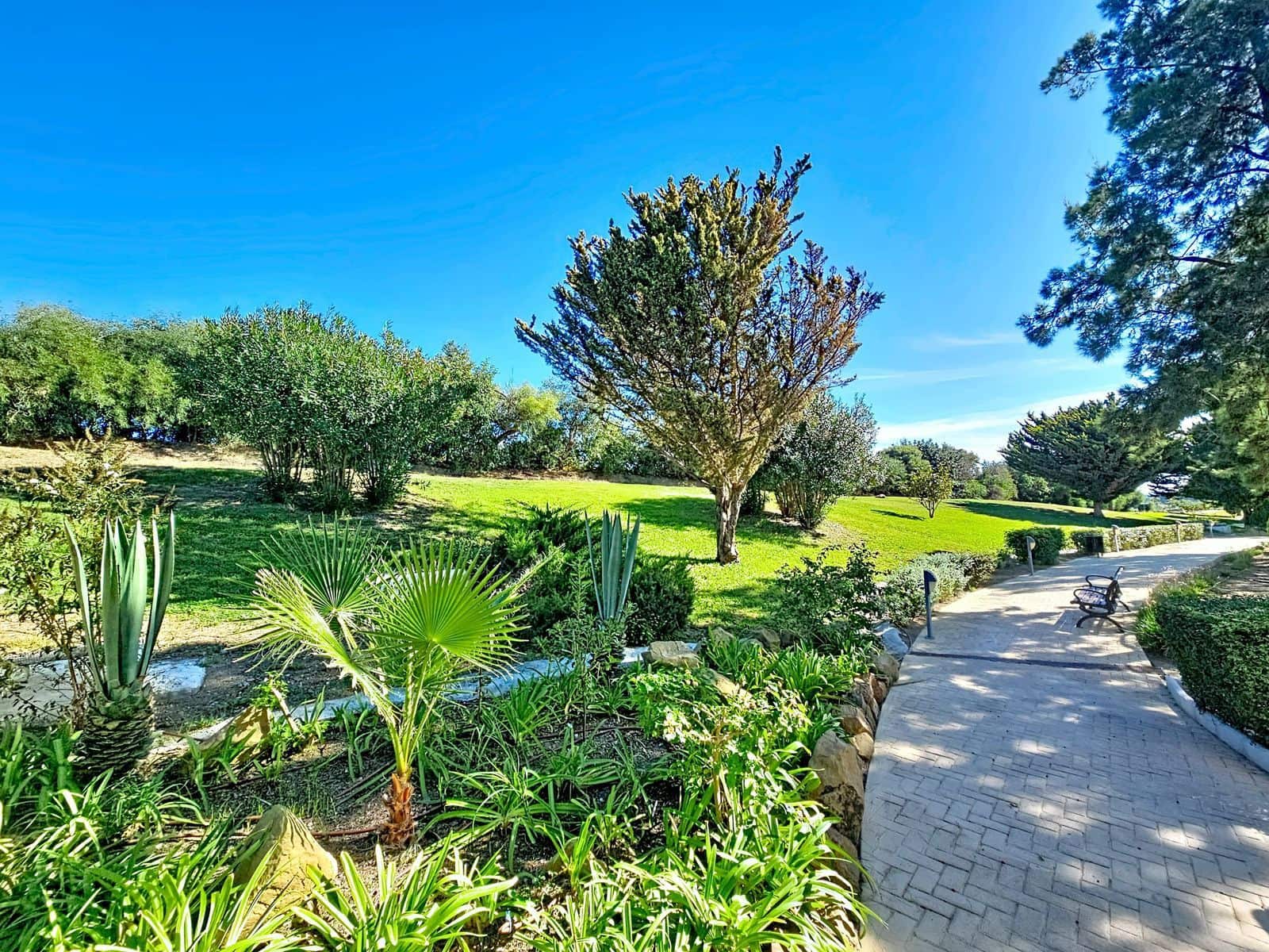 Apartamento de 2 habitaciones en Casares en venta con piscina - 349.000 € (Ref: 9800794)