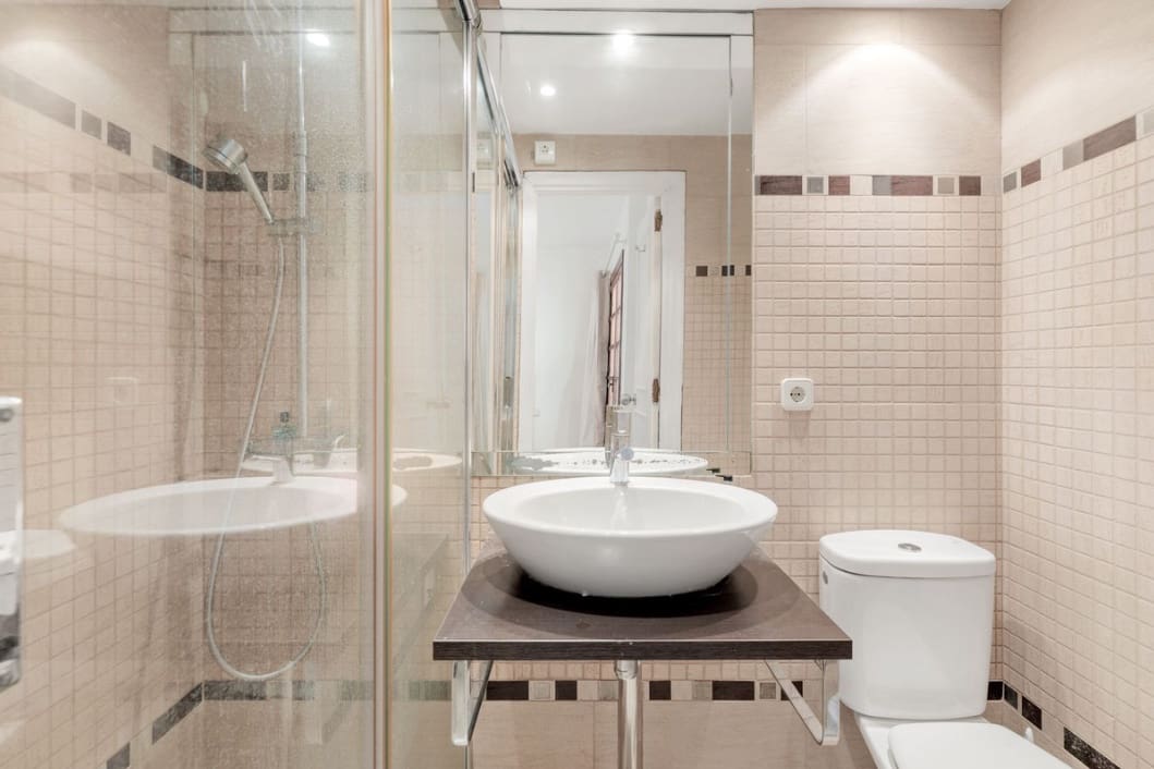 2 quarto Casa em Banda para venda em Estepona com piscina - 450 000 € (Ref: 9800802)