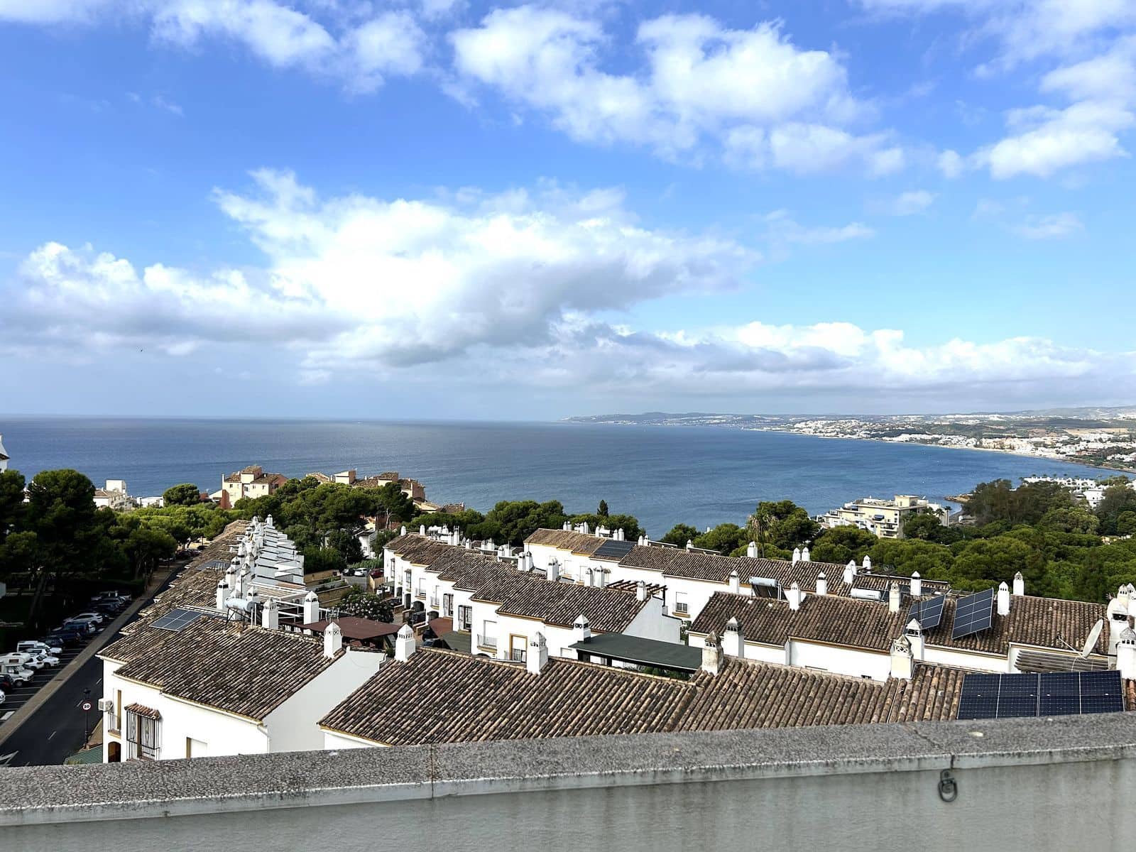 Ático de 3 habitaciones en Estepona en venta con piscina garaje - 650.000 € (Ref: 9800803)