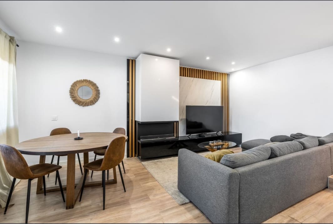 2 soveværelse Lejlighed til salg i La Cala de Mijas med swimmingpool garage - € 359.000 (Ref: 9800804)