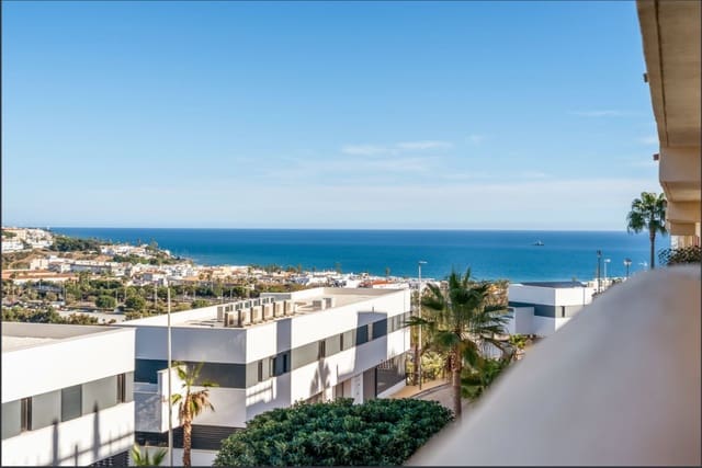 2 soveværelse Lejlighed til salg i La Cala de Mijas, Mijas med swimmingpool garage - € 359.000 (Ref: 9800804)