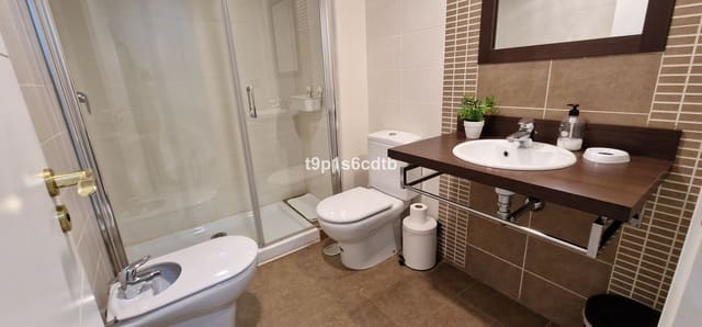 3 chambre Appartement à vendre à Benahavís avec piscine garage - 499 000 € (Ref: 9804898)