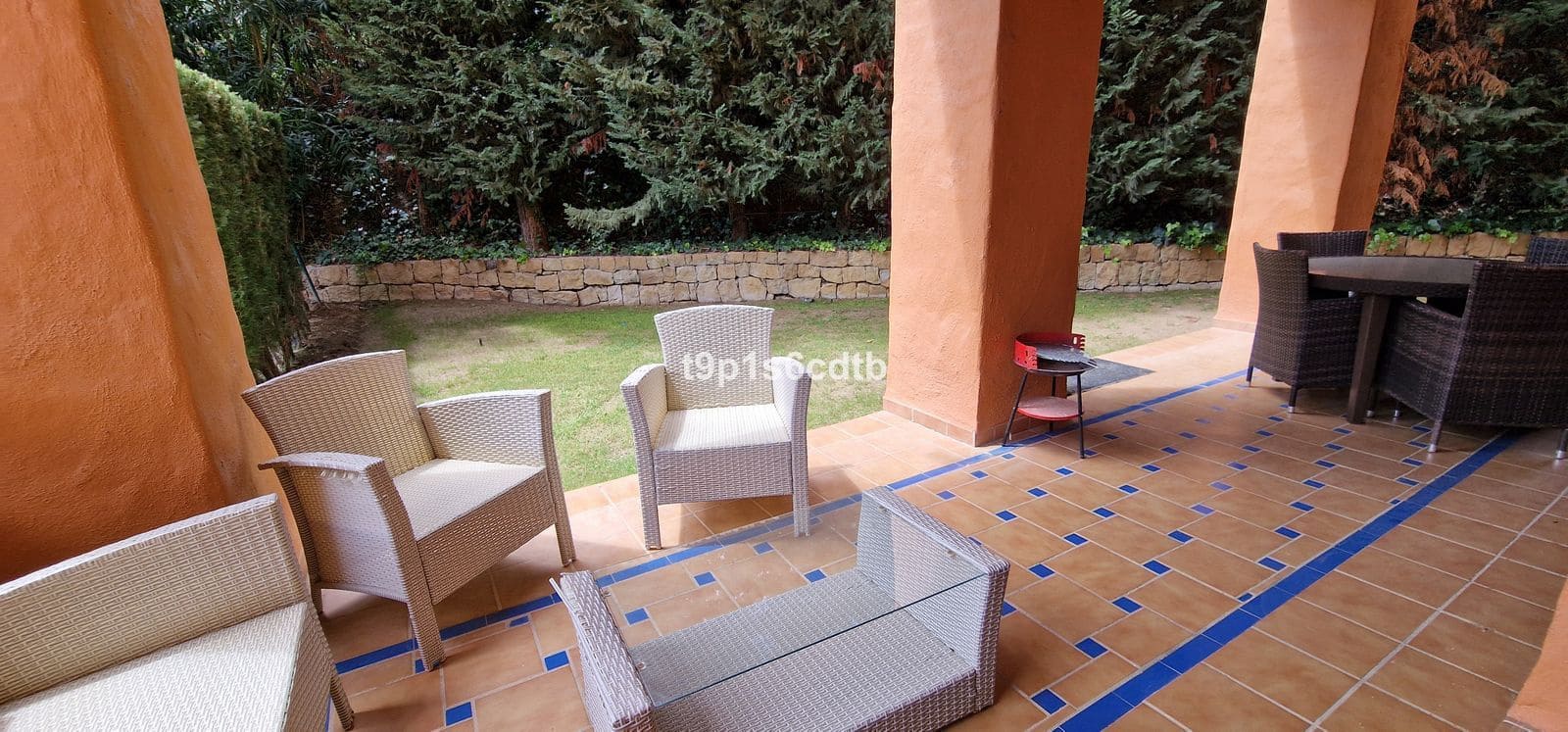 3 chambre Appartement à vendre à Benahavis avec piscine garage - 499 000 € (Ref: 9804898)