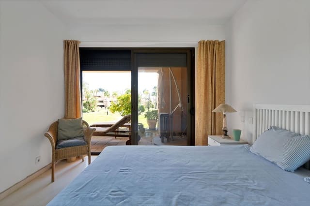 2 soveværelse Lejlighed til salg i Estepona med swimmingpool - € 371.175 (Ref: 9805301)