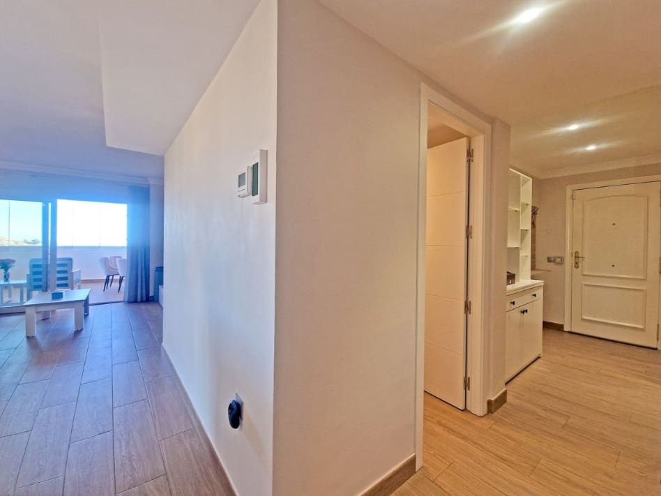 3 makuuhuone Huoneisto myytävänä paikassa Calahonda mukana uima-altaan - 385 000 € (Ref: 9805357)