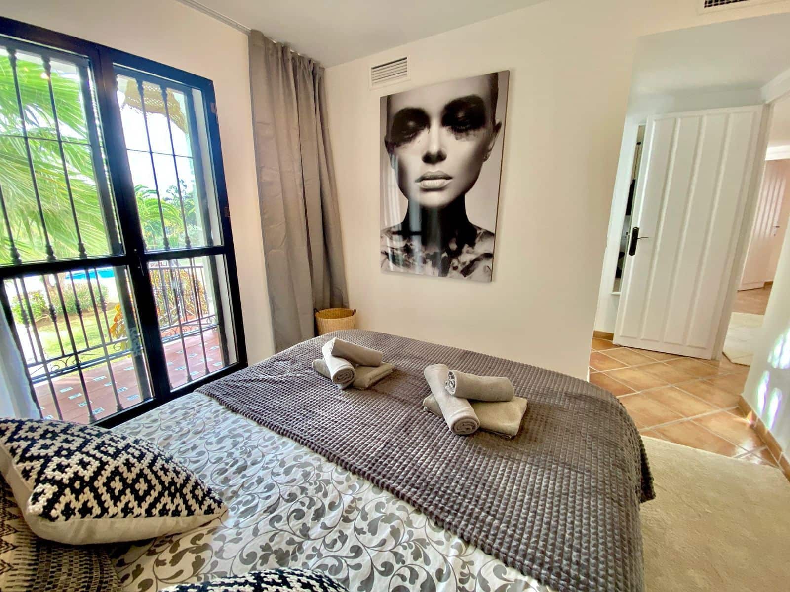 3 Zimmer Apartment zu verkaufen in Riviera del Sol mit Pool - 430.000 € (Ref: 9805435)