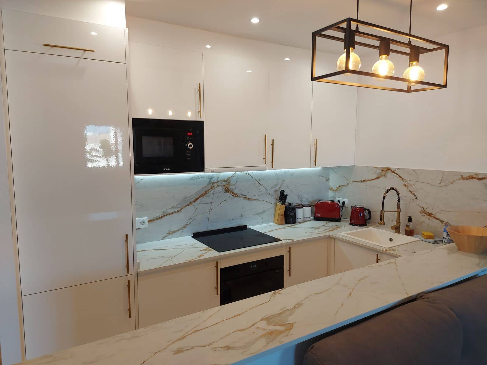 3 chambre Appartement à vendre à La Duquesa / Puerto de la Duquesa avec piscine garage - 299 000 € (Ref: 9805521)