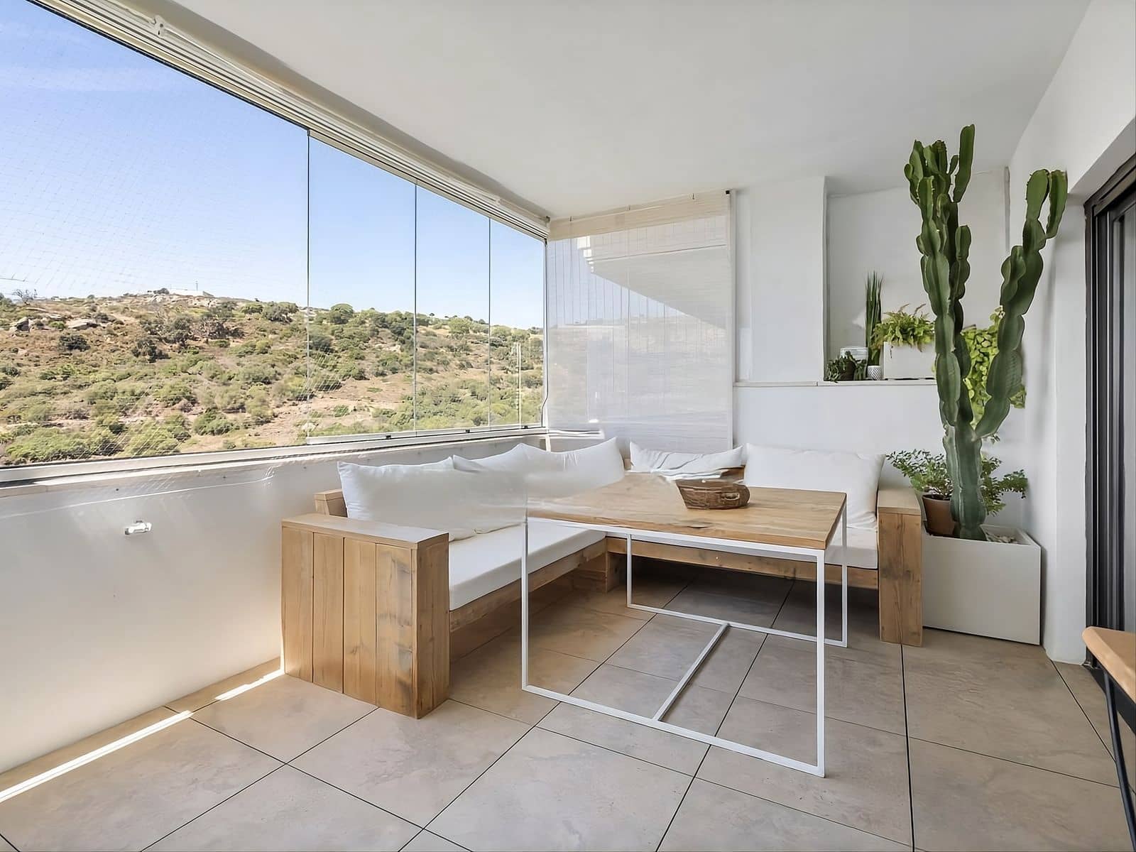 Apartamento de 2 habitaciones en Manilva en venta con piscina - 358.000 € (Ref: 9806738)