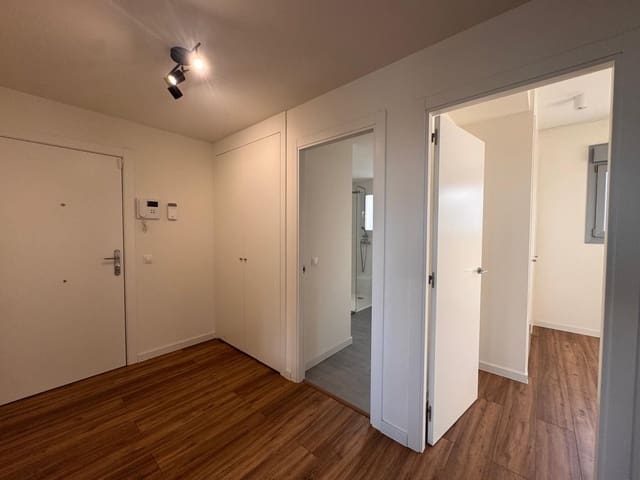 2 slaapkamer Penthouse te koop in Estepona met zwembad garage - € 410.000 (Ref: 9806739)