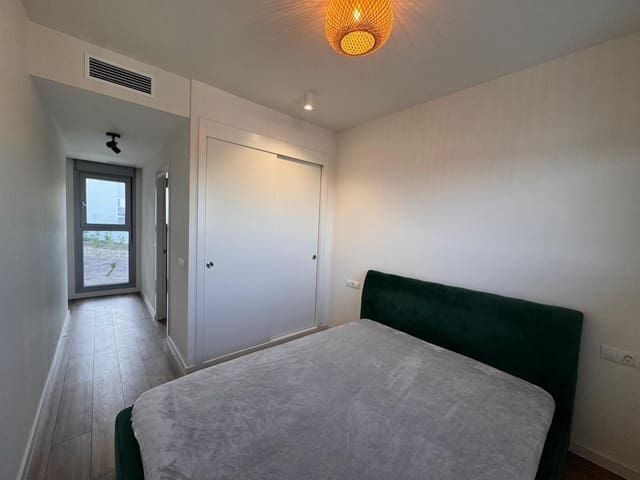 2 slaapkamer Penthouse te koop in Estepona met zwembad garage - € 410.000 (Ref: 9806739)