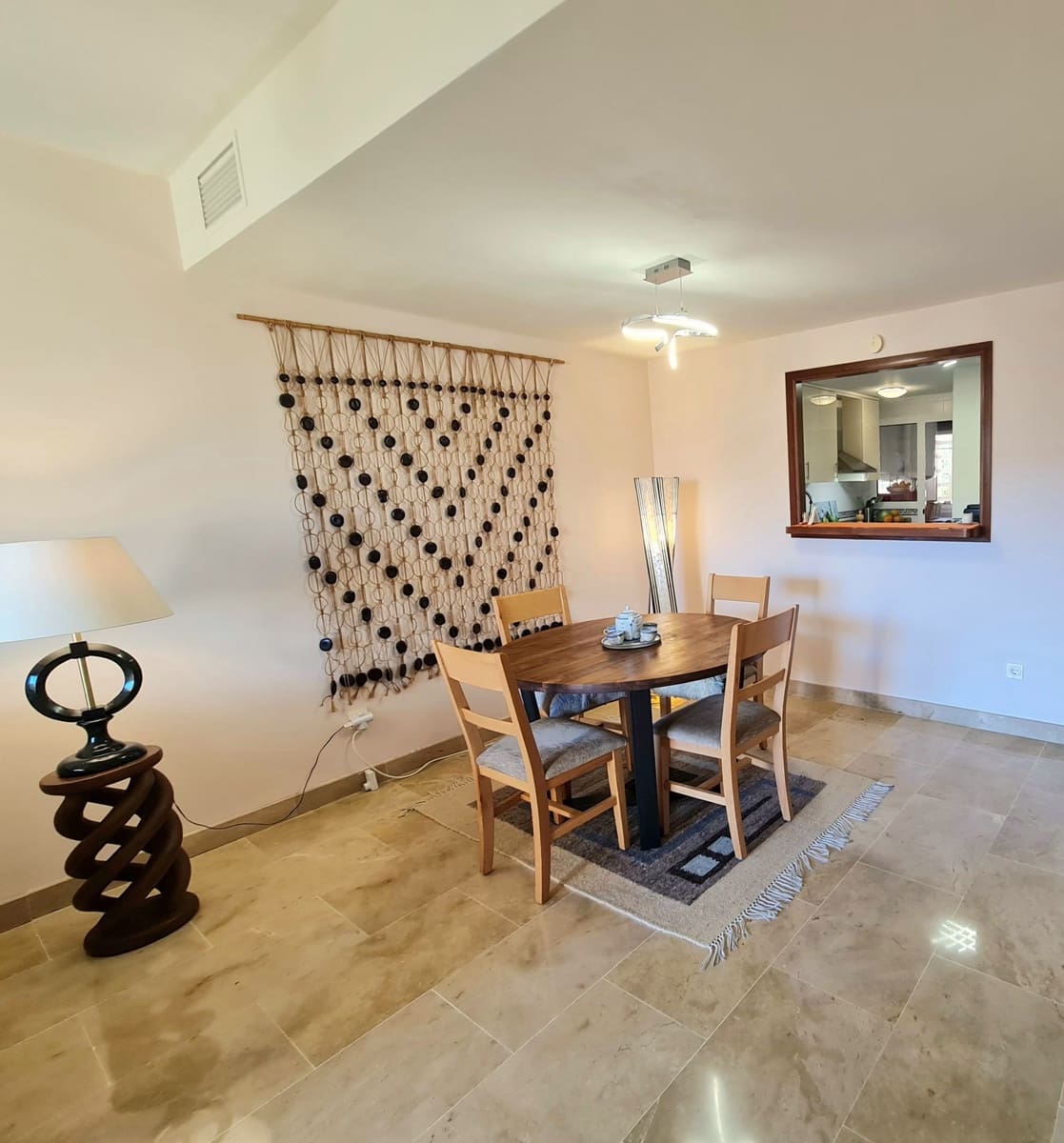 Apartamento de 2 habitaciones en La Duquesa / Puerto de la Duquesa en venta con piscina garaje - 295.000 € (Ref: 9806742)