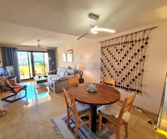 Apartamento de 2 habitaciones en La Duquesa / Puerto de la Duquesa, Manilva en venta con piscina garaje - 295.000 € (Ref: 9806742)