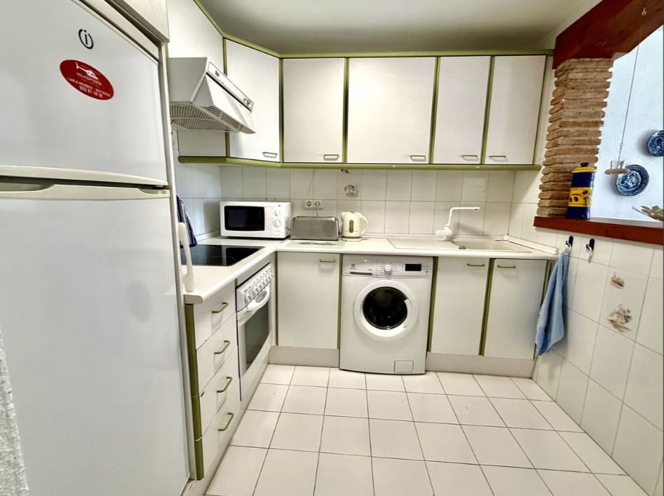 3 slaapkamer Penthouse te koop in Calahonda met zwembad - € 439.000 (Ref: 9806745)