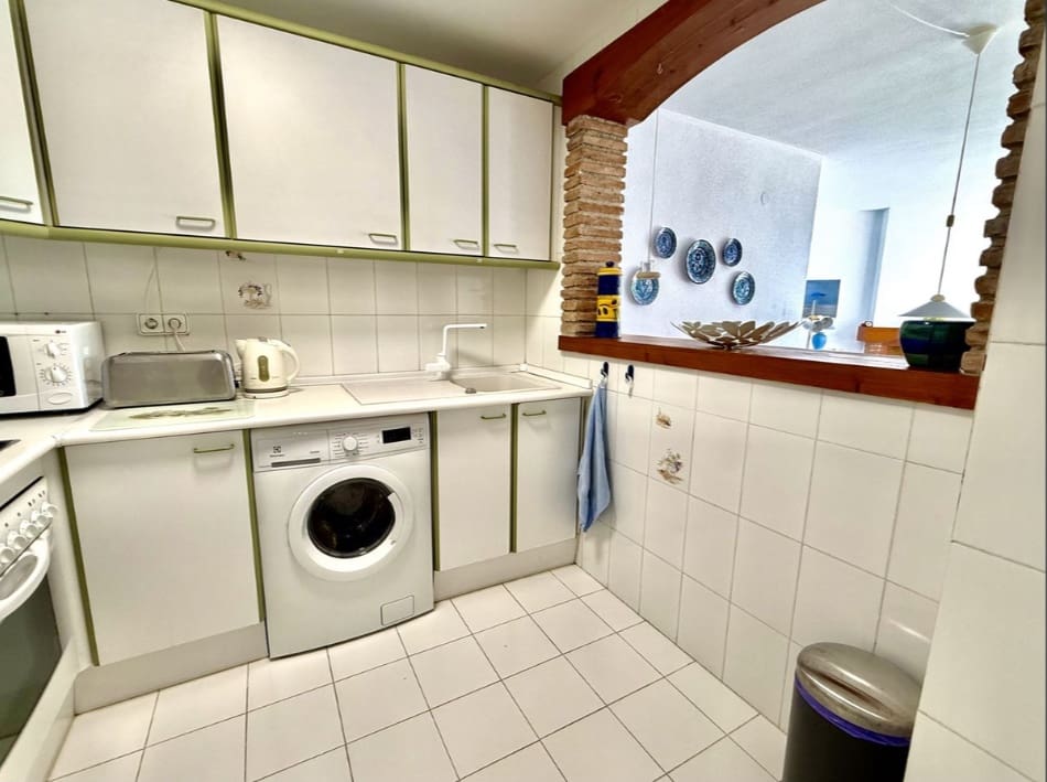 3 slaapkamer Penthouse te koop in Calahonda met zwembad - € 439.000 (Ref: 9806745)