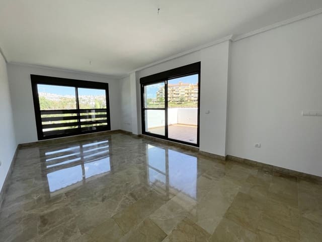 3 bedroom Apartment for sale in New Golden Mile, Estepona with pool - € 450,000 (Ref: 9806872)