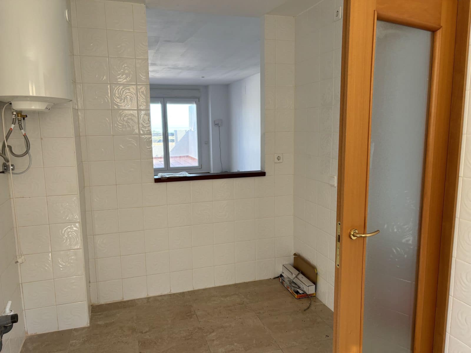 Apartamento de 2 habitaciones en La Duquesa / Puerto de la Duquesa en venta - 226.000 € (Ref: 9806899)