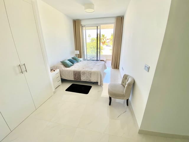 3 Zimmer Apartment zu verkaufen in Estepona mit Pool - 470.000 € (Ref: 9808592)