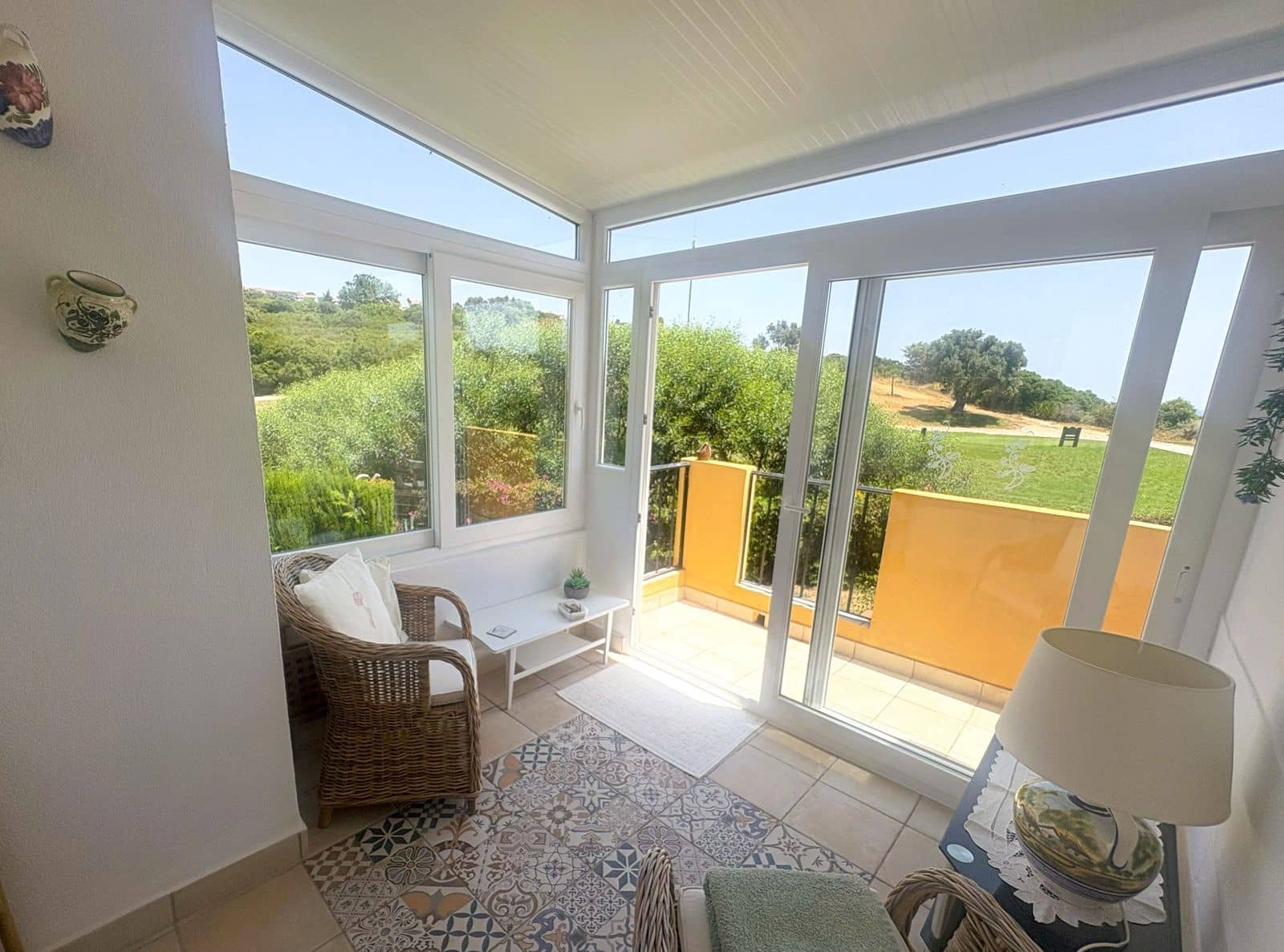 3 slaapkamer Huis te koop in La Duquesa / Puerto de la Duquesa met zwembad - € 385.000 (Ref: 9809060)
