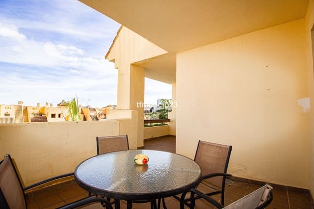 Apartamento de 2 habitaciones en La Duquesa / Puerto de la Duquesa, Manilva en venta con piscina garaje - 255.000 € (Ref: 9809120)