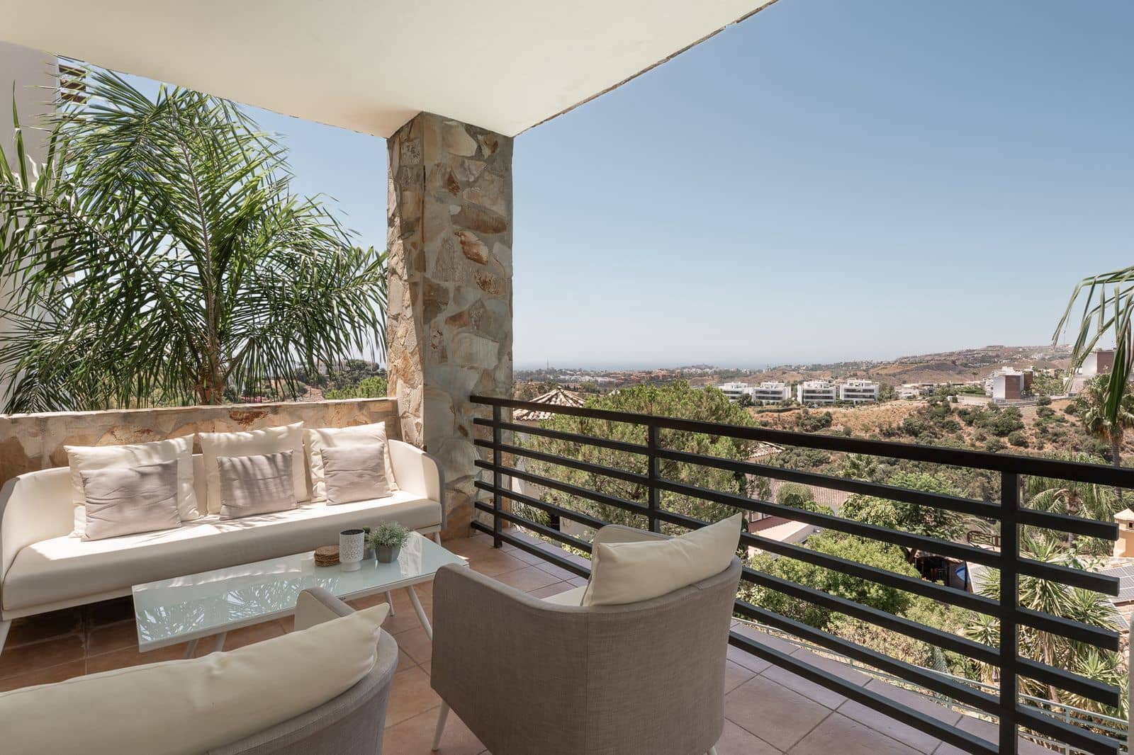 2 bedroom Apartment for sale in Puerto de la Torre with pool - € 475,000 (Ref: 9809122)