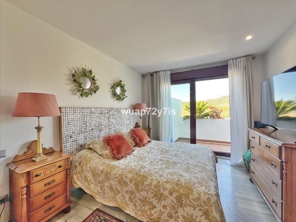 2 chambre Appartement à vendre à Estepona avec piscine - 355 000 € (Ref: 9809123)
