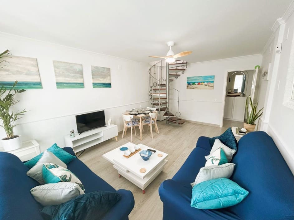 2 quarto Penthouse para venda em La Duquesa / Puerto de la Duquesa - 330 000 € (Ref: 9809343)