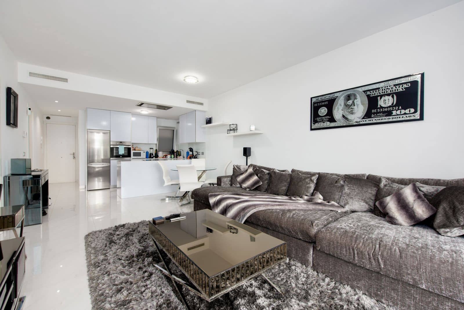 2 slaapkamer Appartement te koop in Estepona met zwembad - € 429.000 (Ref: 9809351)