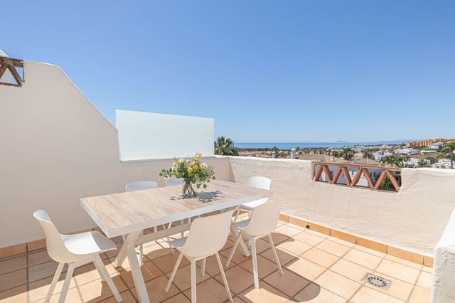 2 soveværelse Penthouse til salg i Estepona med swimmingpool garage - € 450.000 (Ref: 9809680)