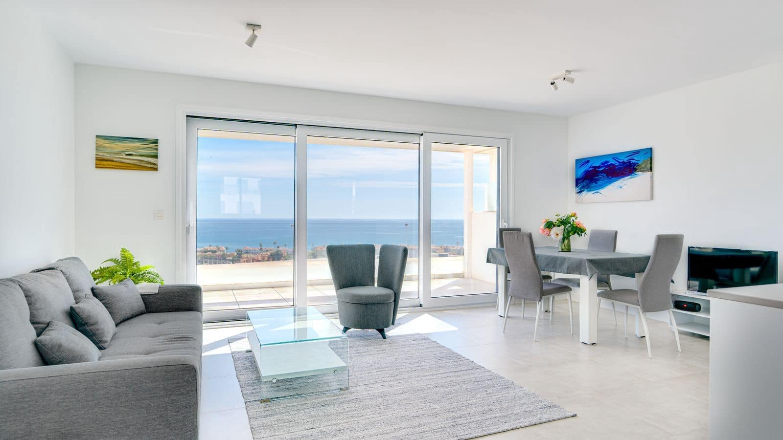 2 soverom Penthouse til salgs i Casares med svømmebasseng garasje - € 475 000 (Ref: 9809681)