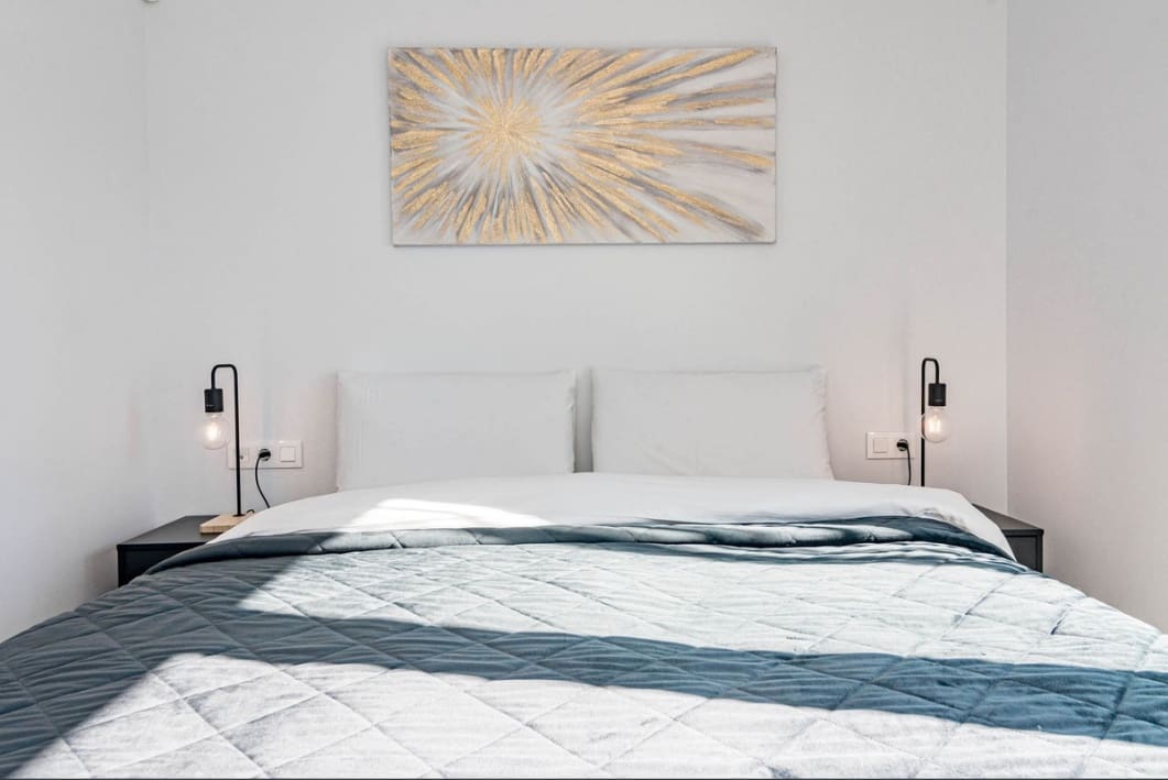 2 Zimmer Penthouse zu verkaufen in Estepona mit Pool - 485.000 € (Ref: 9809736)