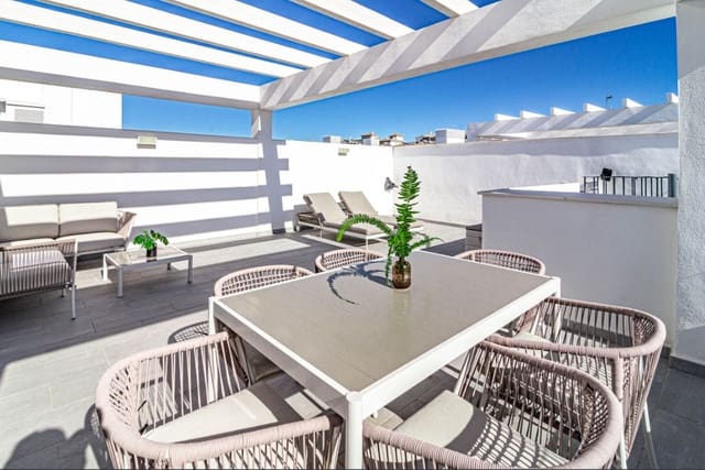 2 Zimmer Penthouse zu verkaufen in Estepona mit Pool - 485.000 € (Ref: 9809736)