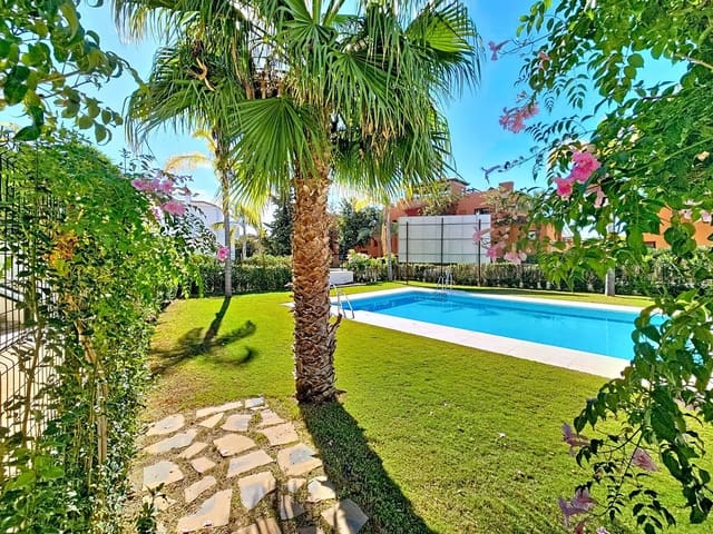 2 bedroom Apartment for sale in Casares with pool - € 349,000 (Ref: 9809744)
