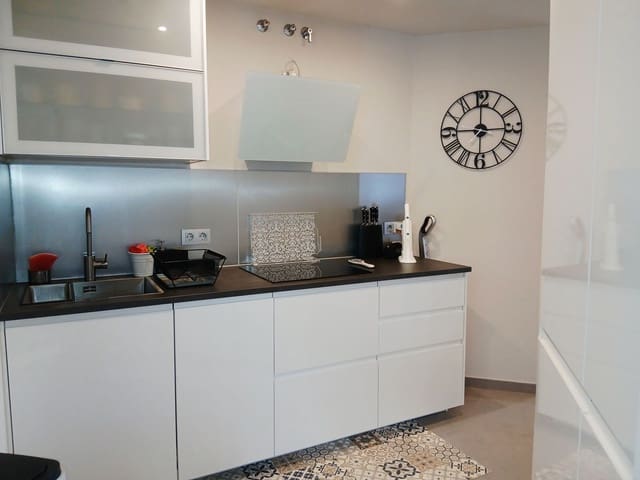 Apartamento de 2 habitaciones en Calahonda, Mijas en venta con piscina - 399.000 € (Ref: 9809751)