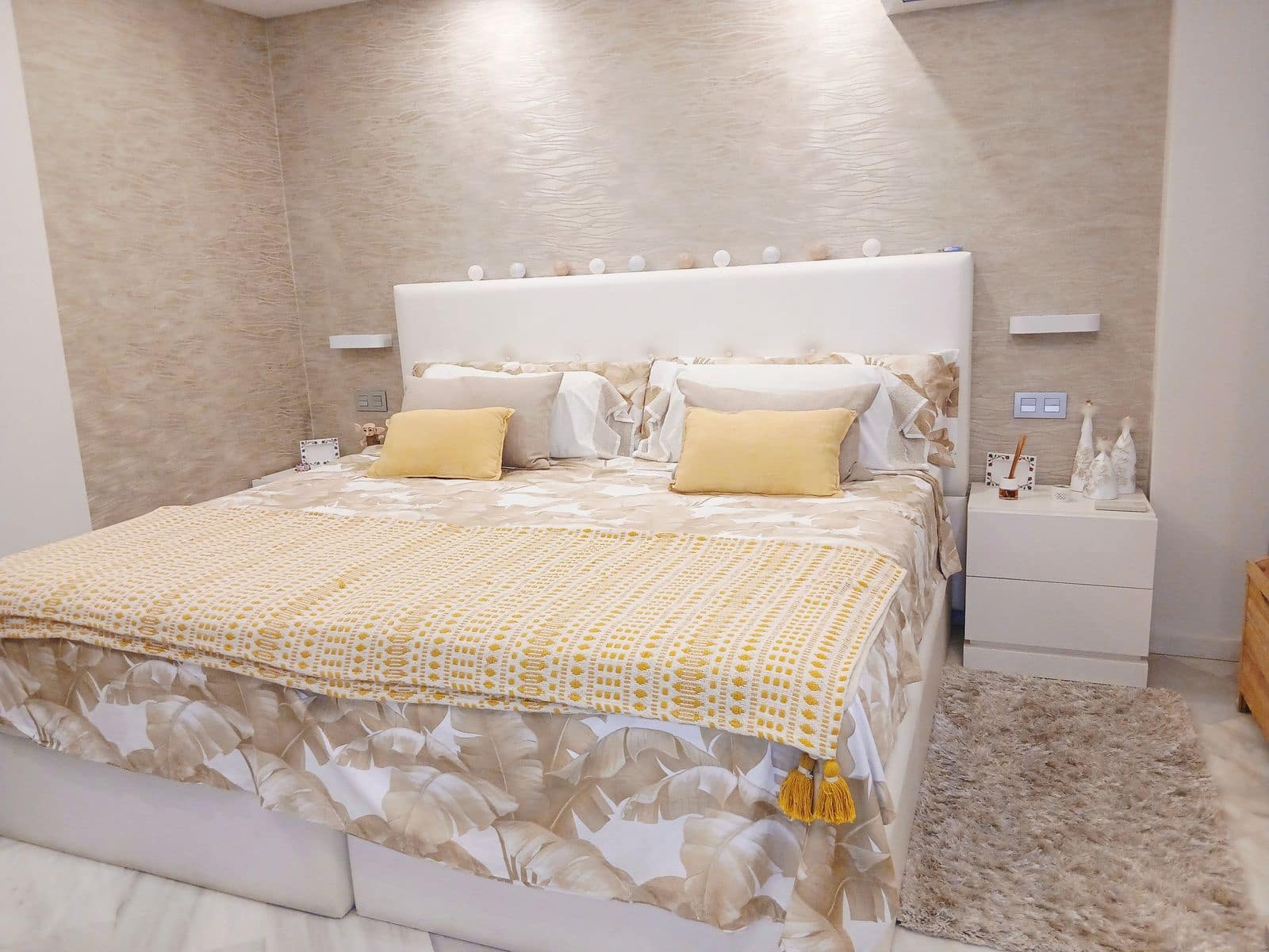 Apartamento de 2 habitaciones en Calahonda en venta con piscina - 399.000 € (Ref: 9809751)