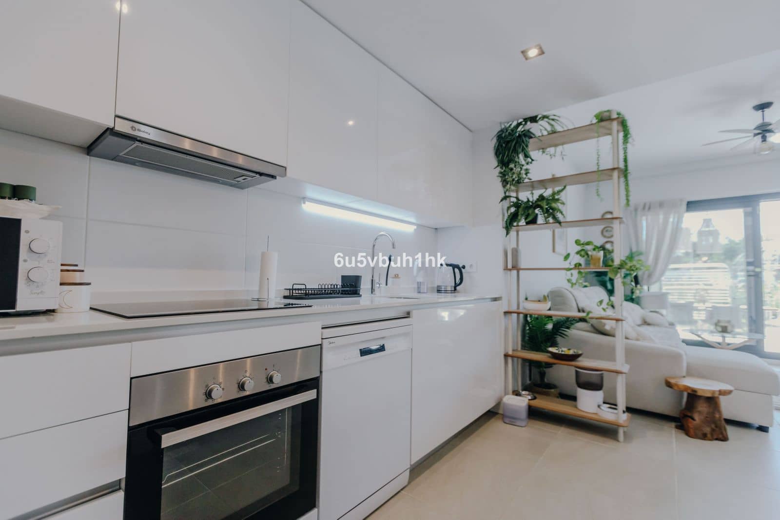 2 slaapkamer Appartement te koop in Estepona met zwembad - € 450.000 (Ref: 9809753)